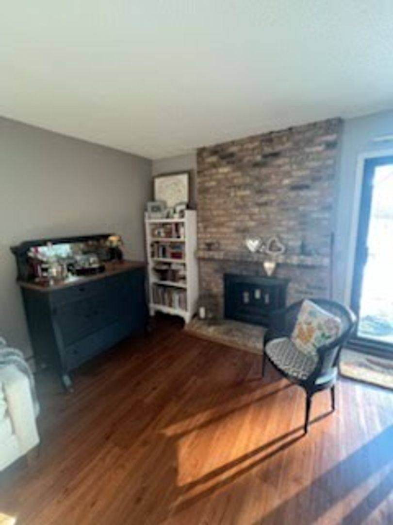 Apartment for rent at 1006 Westbrooke Way, Hopkins, MN 55343
