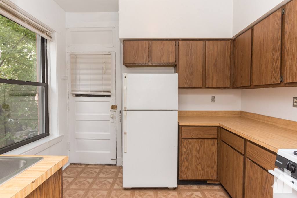 Apartment for rent at 3523 N Racine Ave #W3, Chicago, IL 60657