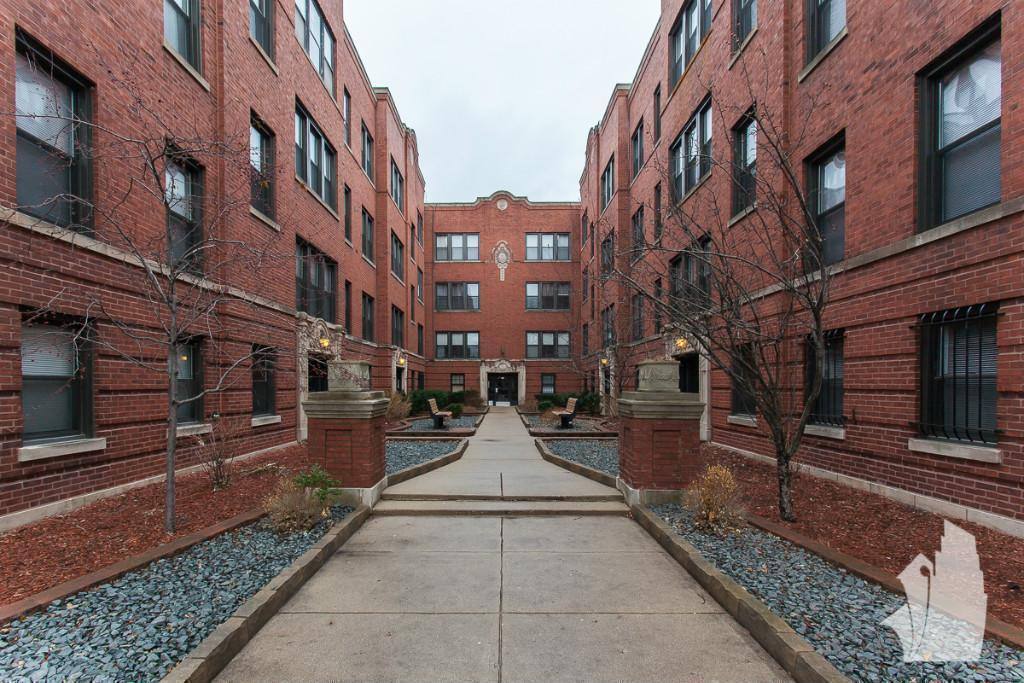 Apartment for rent at 3523 N Racine Ave #W3, Chicago, IL 60657