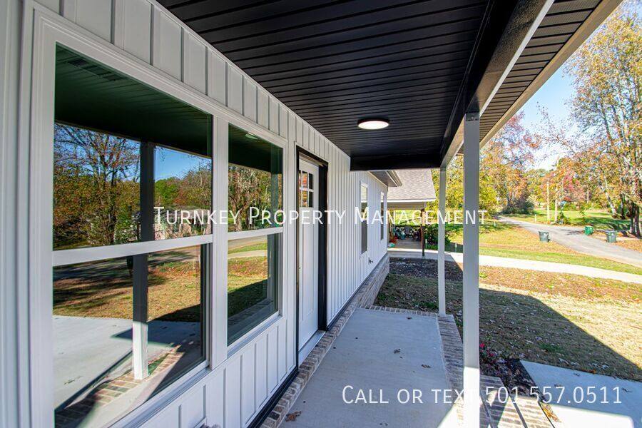 House for rent at 4108 Longcoy St, Little Rock, AR 72204