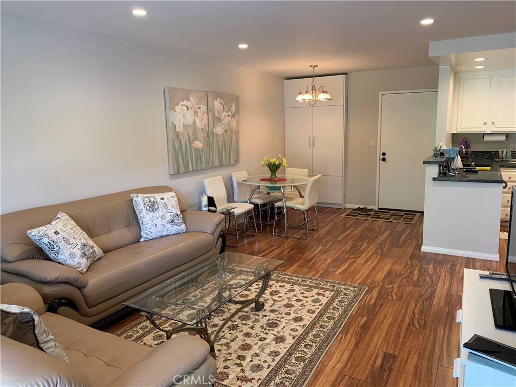 Condo for rent at 22100 Burbank Blvd, Woodland Hills, CA 91367