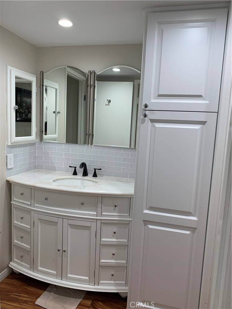 Condo for rent at 22100 Burbank Blvd, Woodland Hills, CA 91367