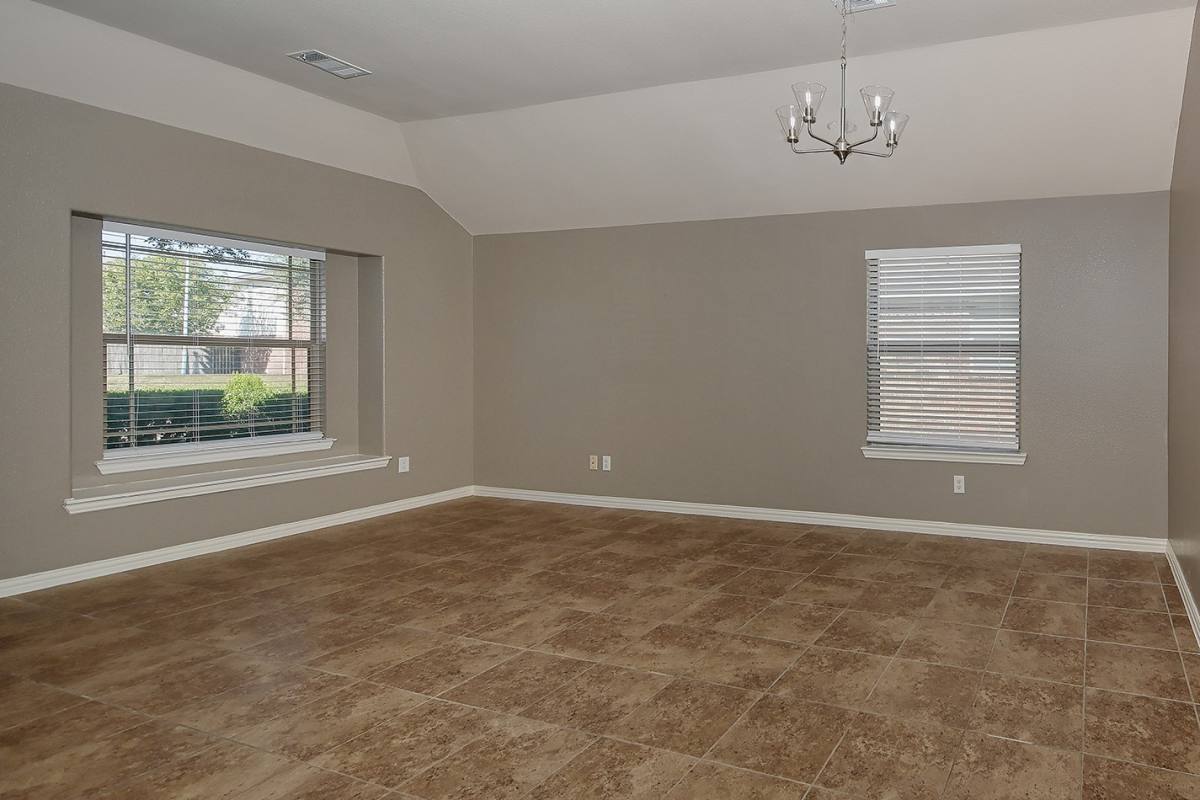 Apartment for rent at 9606 Arched Oak Dr, Houston, TX 77095