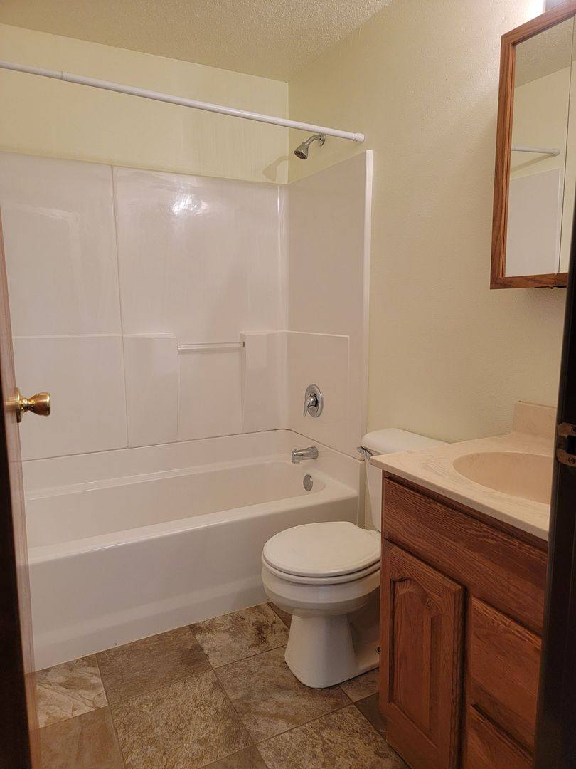 Apartment for rent at 206 & 210 W, Mitchell, SD 57301