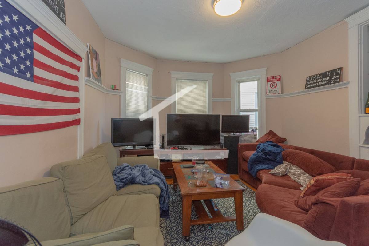 Apartment for rent at 33 Chester St #3, Allston, MA 02134
