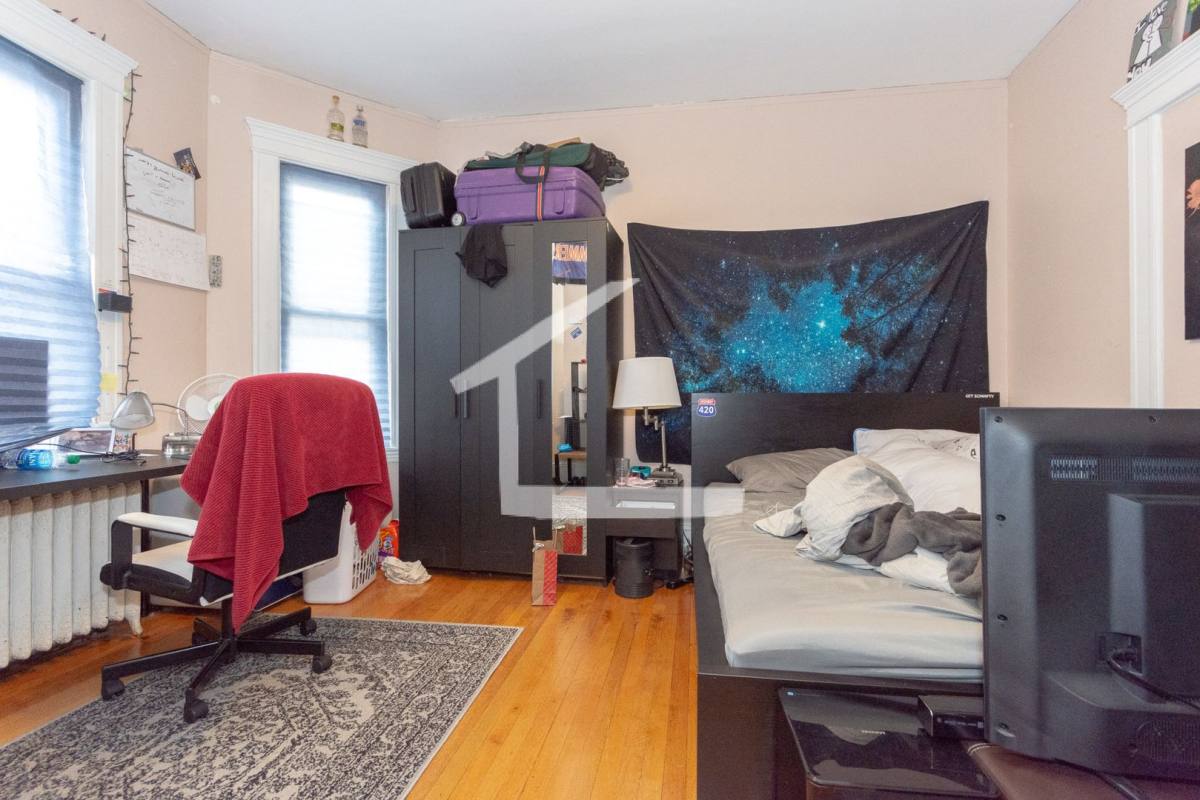 Apartment for rent at 33 Chester St #3, Allston, MA 02134
