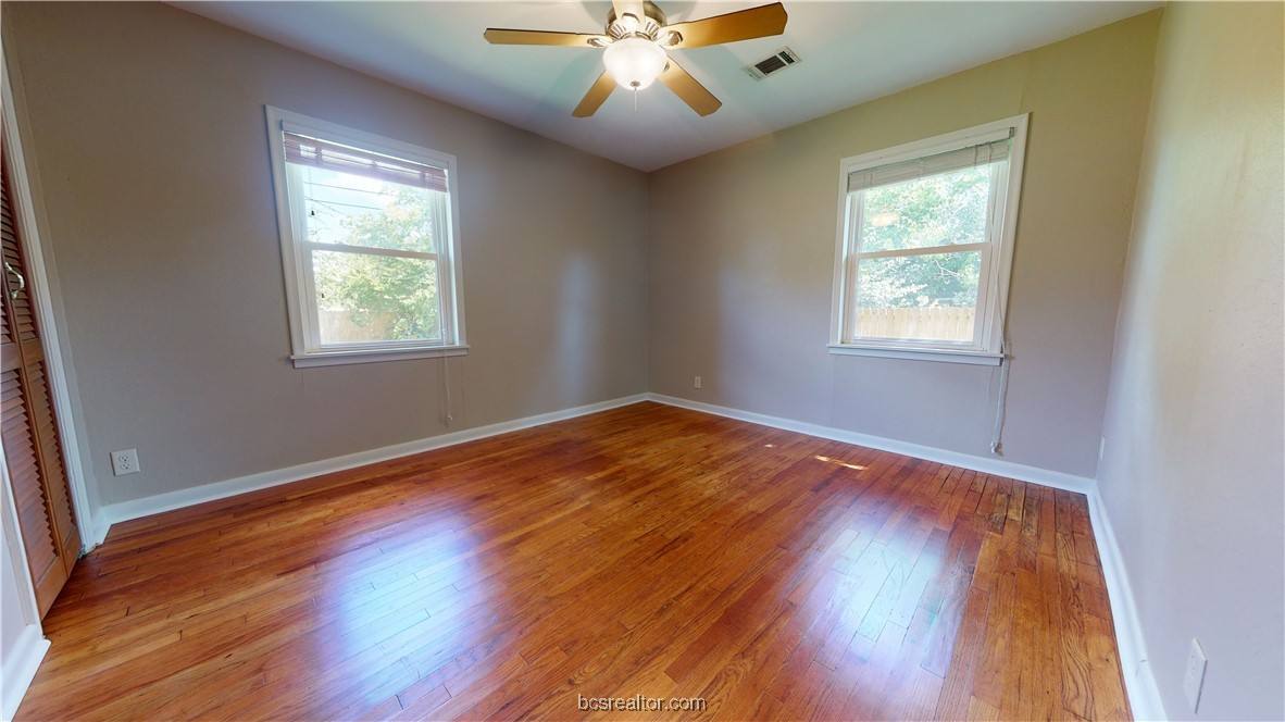 Apartment for rent at 806 Gilchrist Ave #806, College Station, TX 77840