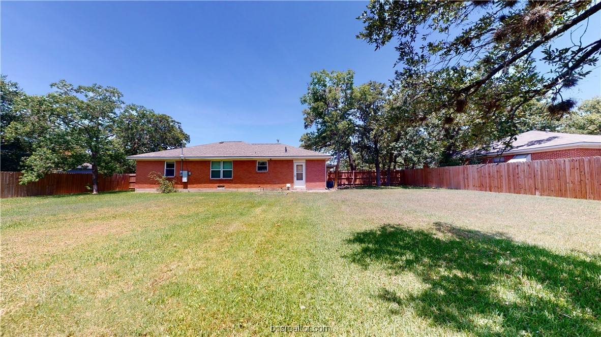 Apartment for rent at 806 Gilchrist Ave #806, College Station, TX 77840