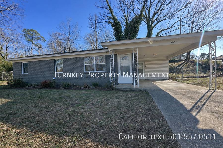House for rent at 1 W Windsor Dr, Little Rock, AR 72209