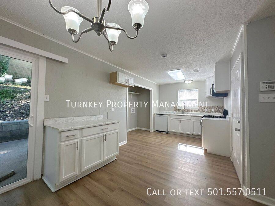 House for rent at 1 W Windsor Dr, Little Rock, AR 72209