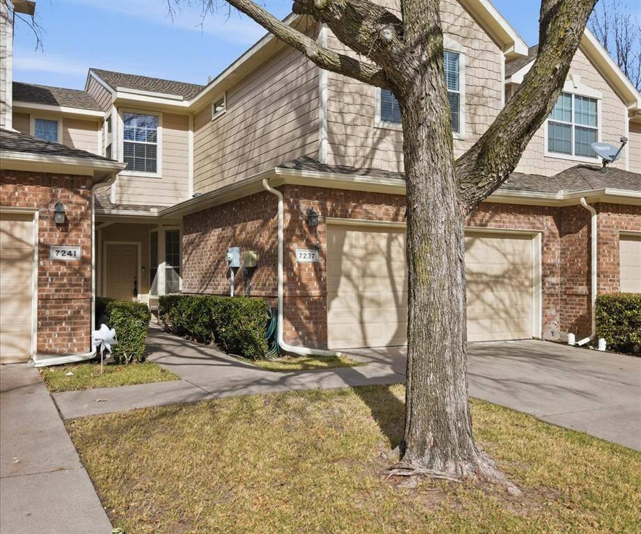 Townhouse for rent at 7237 Rembrandt Dr, Plano, TX 75093