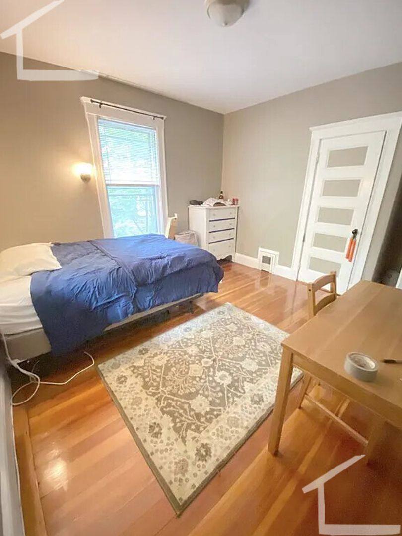 House for rent at 27 Ridgemont St #3, Allston, MA 02134