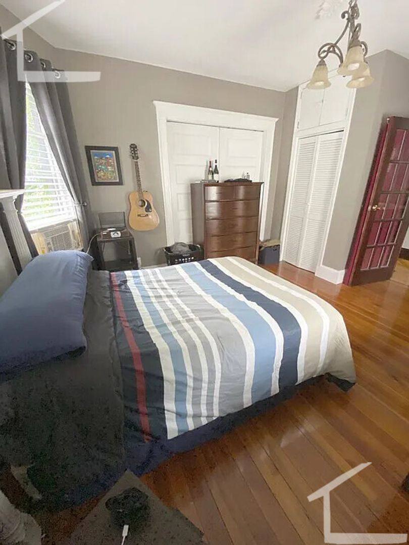House for rent at 27 Ridgemont St #3, Allston, MA 02134