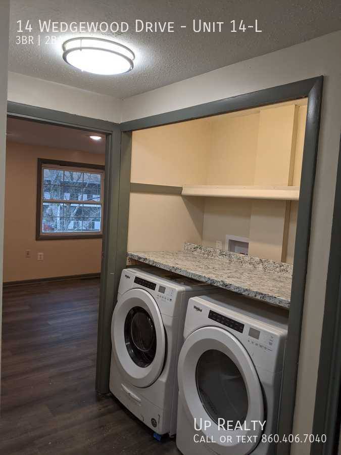 Apartment for rent at 14 Wedgewood Dr #14-L, Bloomfield, CT 06002