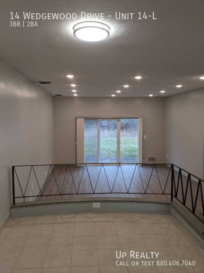 Apartment for rent at 14 Wedgewood Dr #14-L, Bloomfield, CT 06002