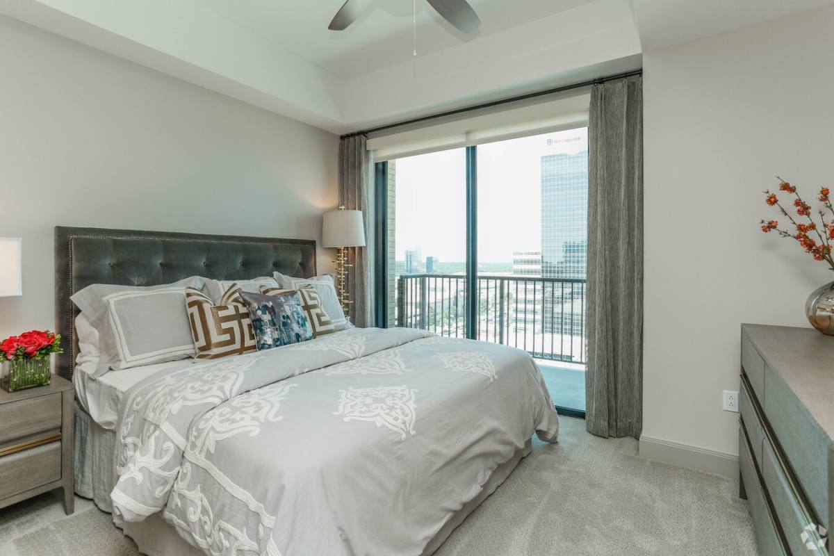 Apartment for rent at 9789 Katy Freeway Mc2 #MC2, Houston, TX 77024