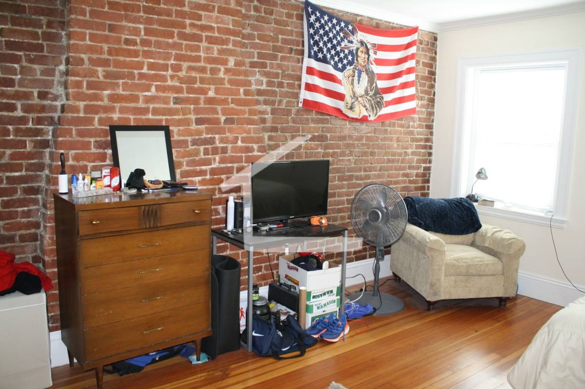 Apartment for rent at 1628 Beacon St #3, Brookline, MA 02445