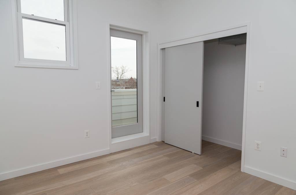 Apartment for rent at 1443 Euclid St NW, Washington, DC 20009