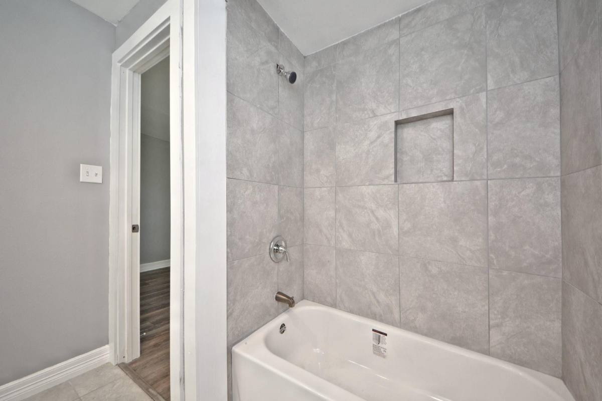Apartment for rent at 3834 Rosedale St, Houston, TX 77004