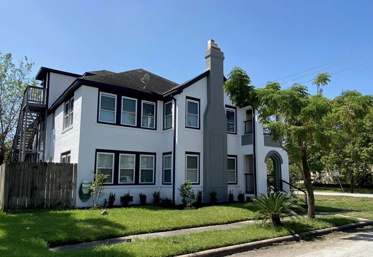 Apartment for rent at 2802 Palm St #2802A, Houston, TX 77004