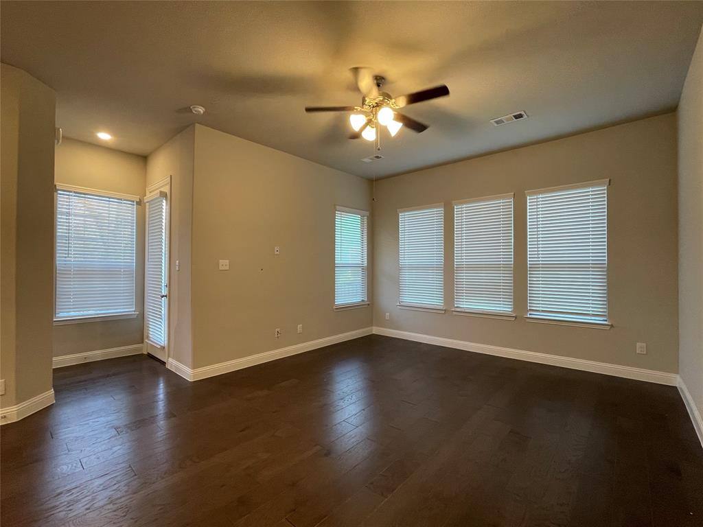 Apartment for rent at 2401 Springhill Ave, Flower Mound, TX 75028