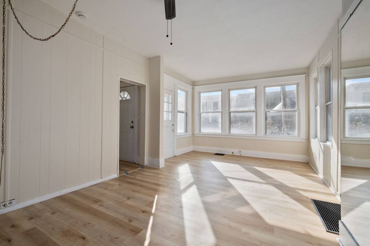 Apartment for rent at 113 Johnston Ave, Pittsburgh, PA 15207