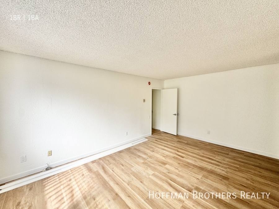 Apartment for rent at 1000 N Doheny Dr #100, West Hollywood, CA 90069