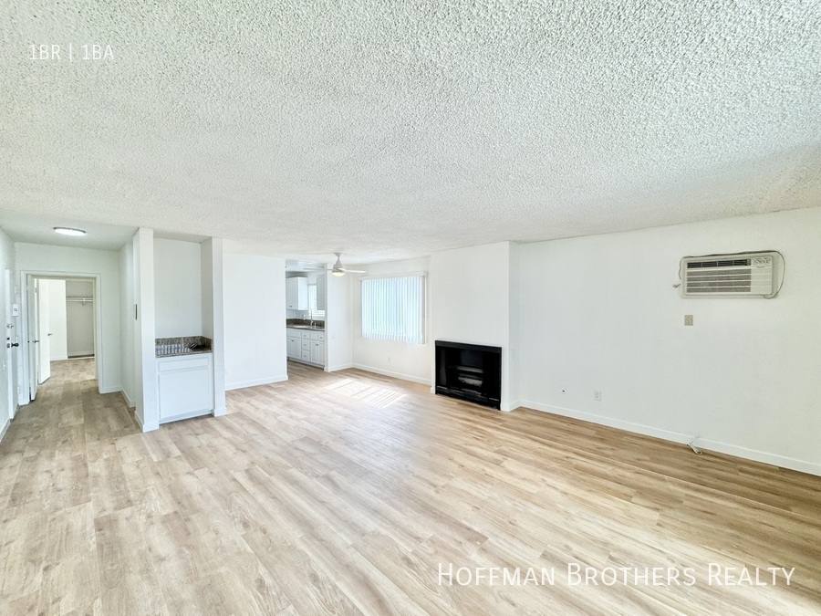 Apartment for rent at 1000 N Doheny Dr #100, West Hollywood, CA 90069