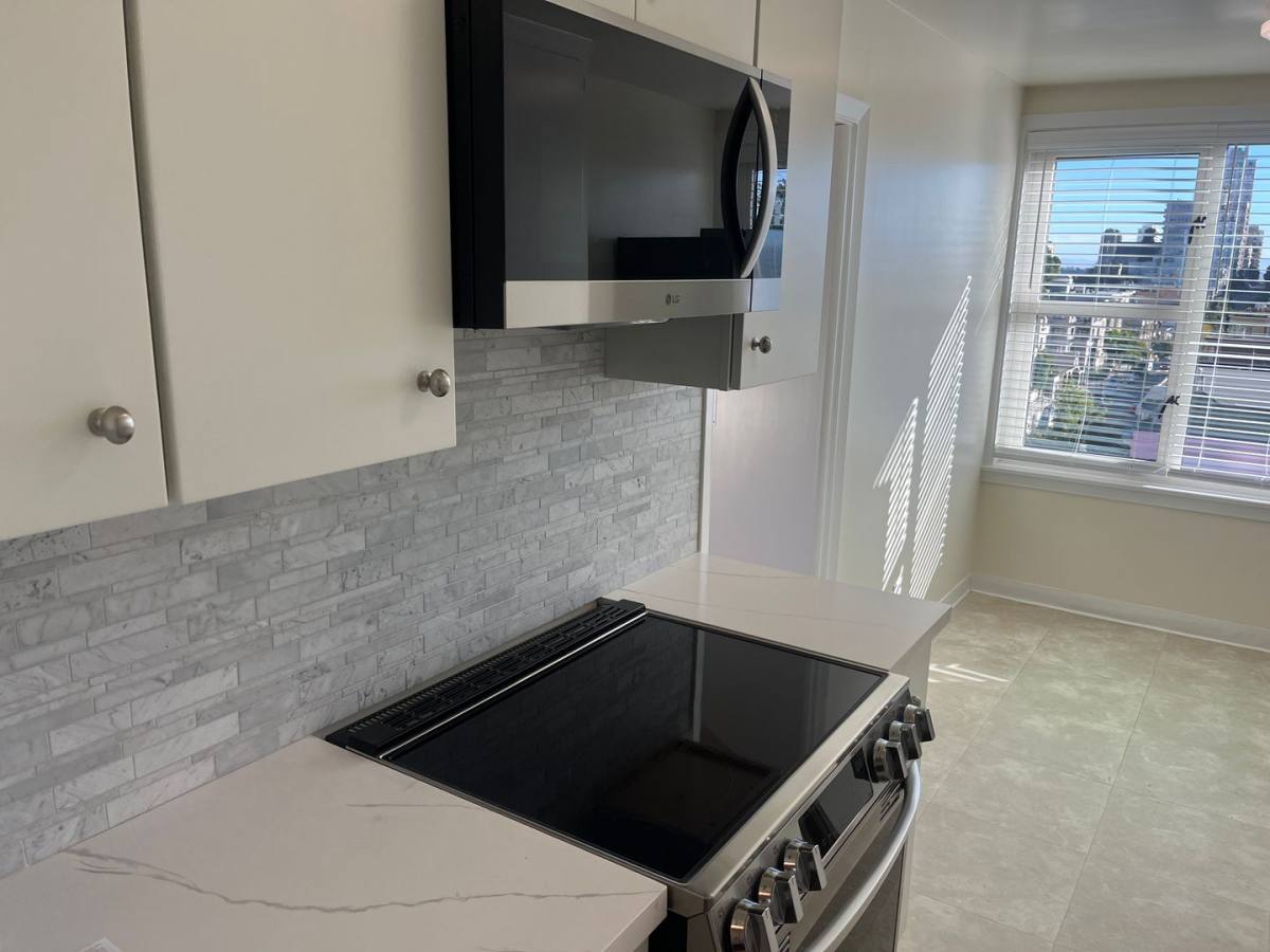 Apartment for rent at 1000 Green St, San Francisco, CA 94133