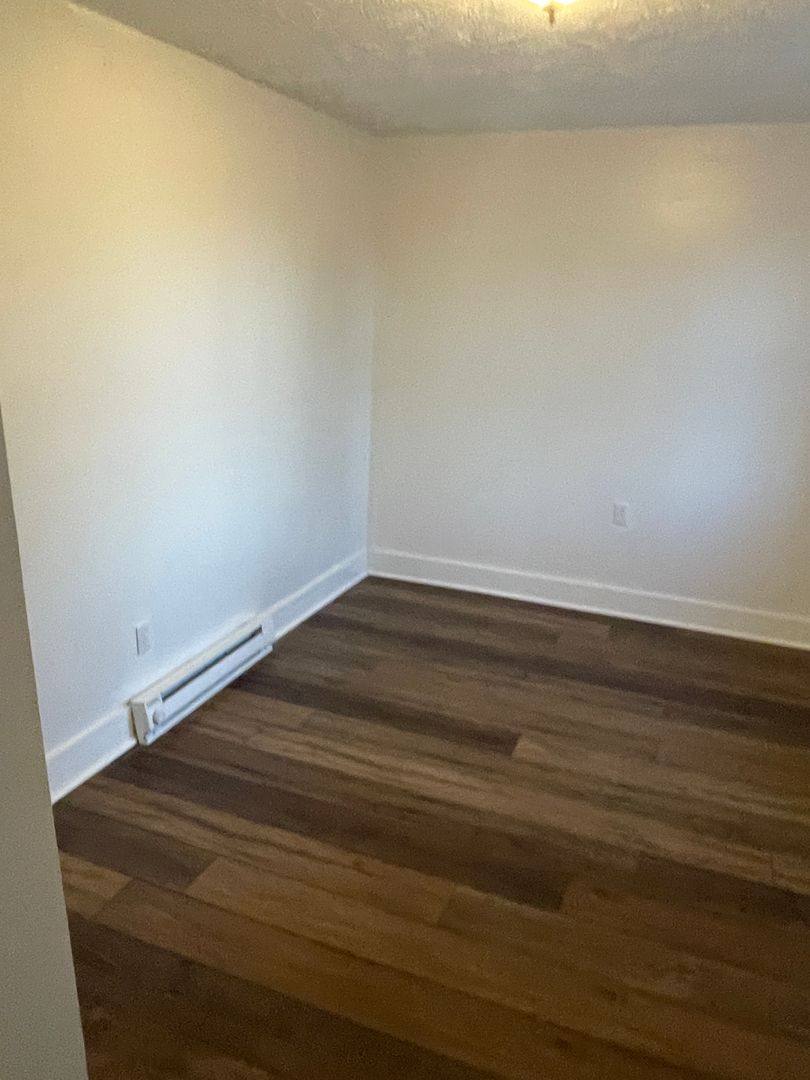Apartment for rent at 820 7th St, Huntington, WV 25701