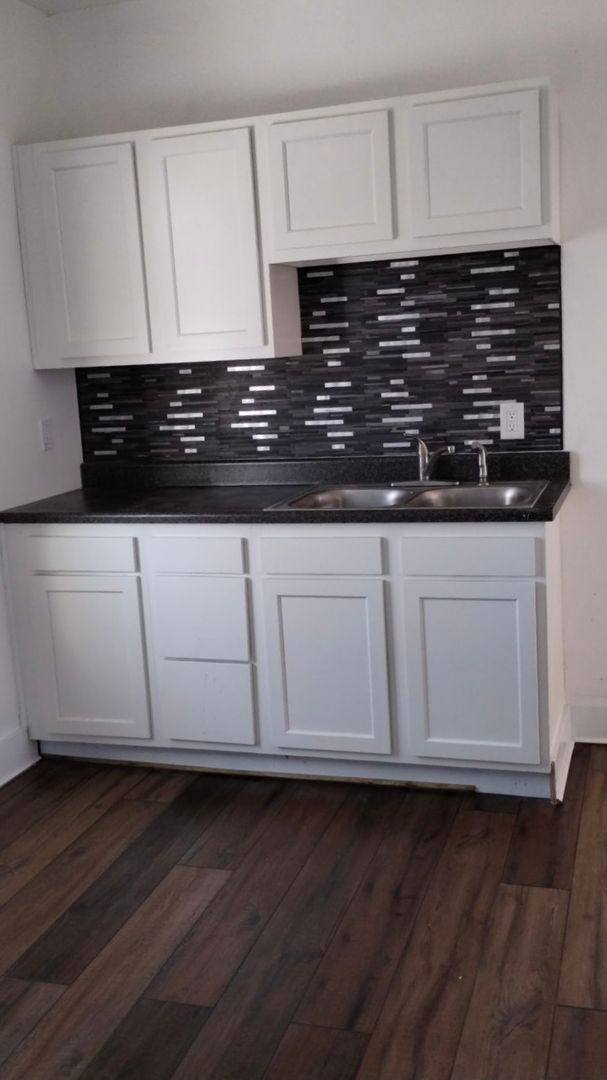 Apartment for rent at 820 7th St, Huntington, WV 25701