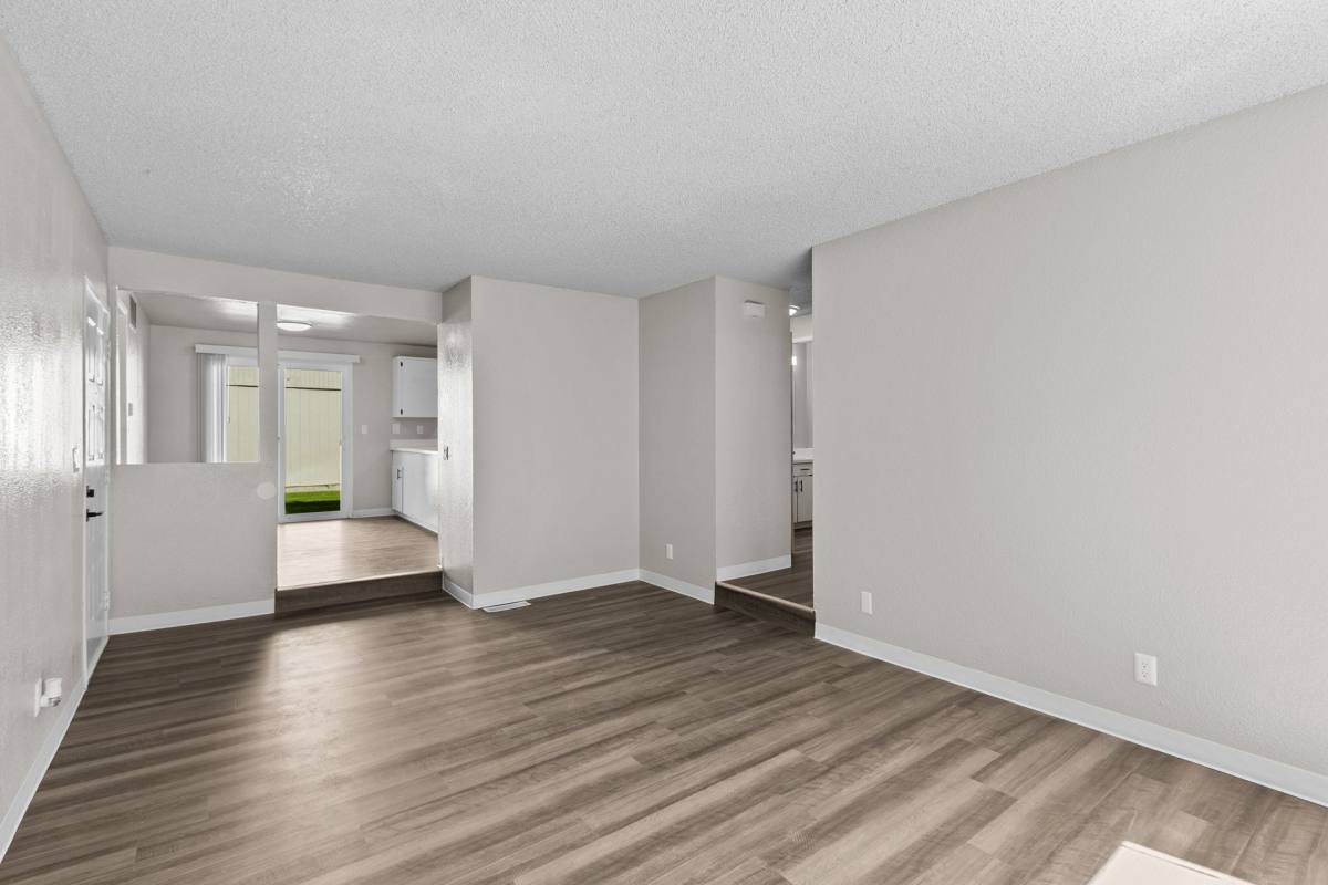 Apartment for rent at 325 S Johnson St, Kennewick, WA 99336