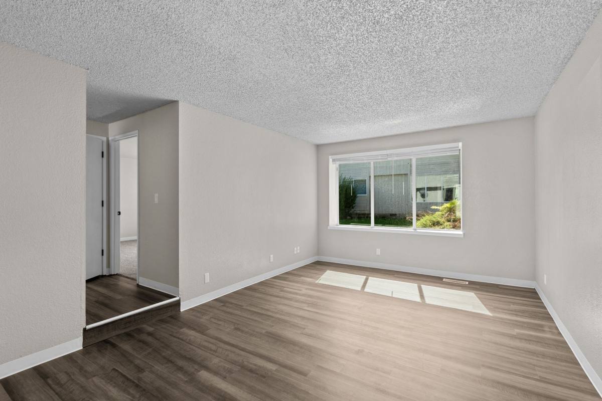 Apartment for rent at 325 S Johnson St, Kennewick, WA 99336