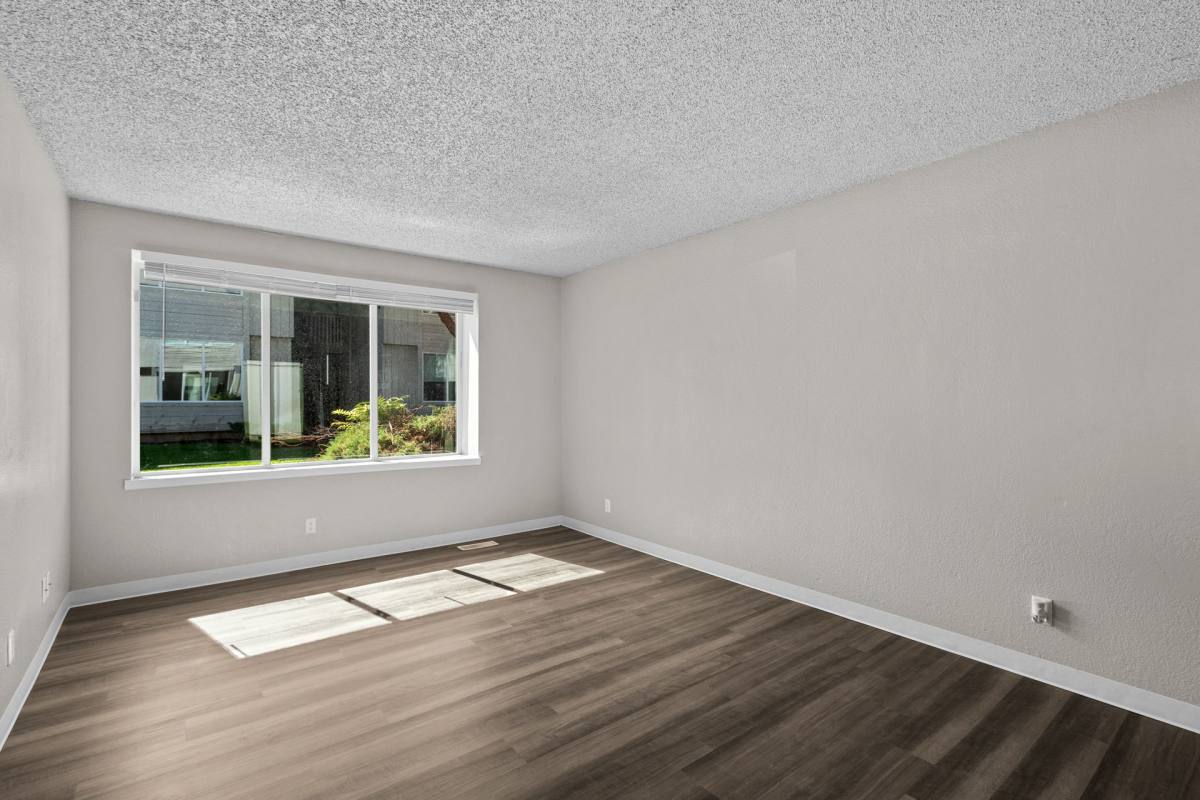 Apartment for rent at 325 S Johnson St, Kennewick, WA 99336