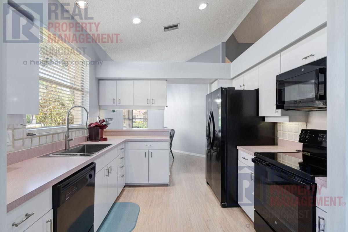 House for rent at 4636 Deer Trail Blvd, Sarasota, FL 34238