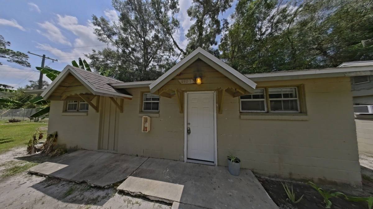 Apartment for rent at 3903-3915 NW Gainesville Rd, Ocala, FL 34475