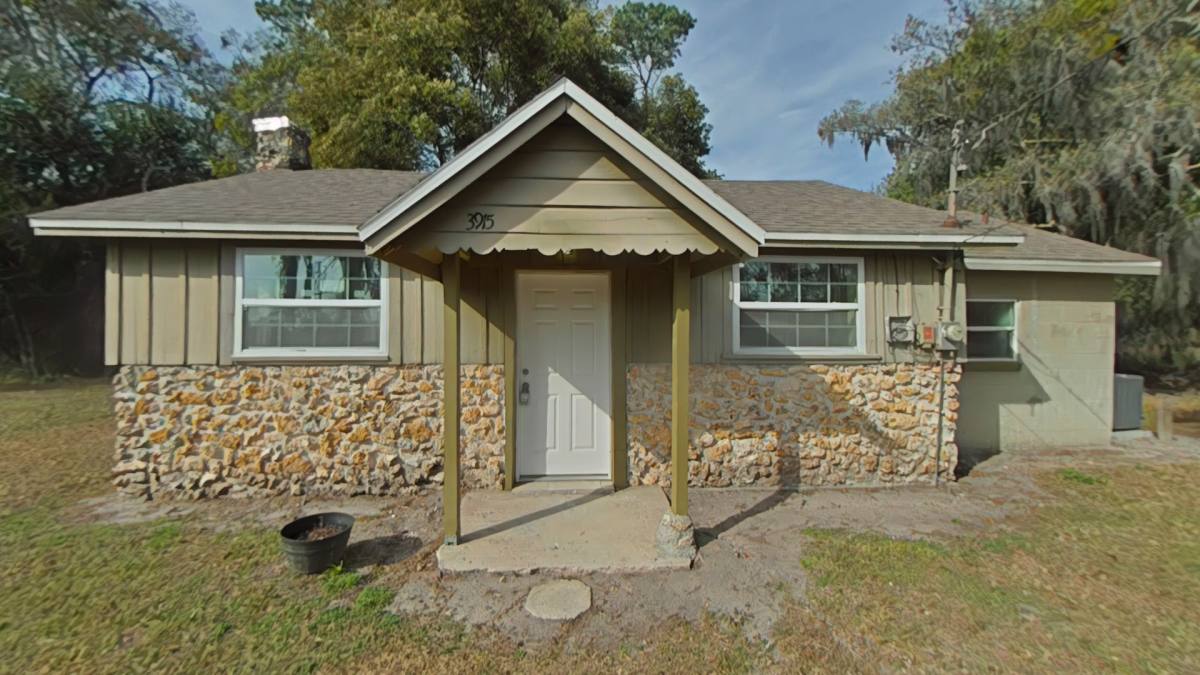 Apartment for rent at 3903-3915 NW Gainesville Rd, Ocala, FL 34475