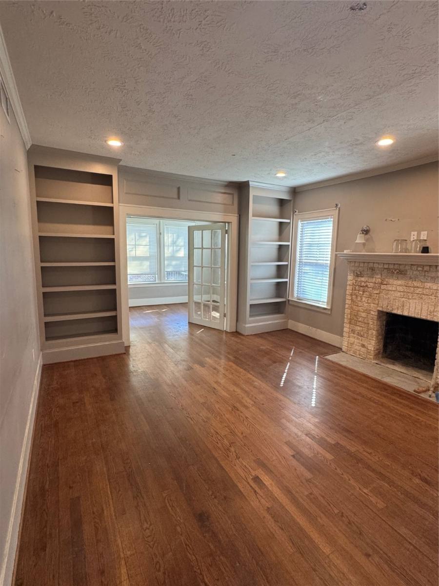 Apartment for rent at 2307 Arbor St #1, Houston, TX 77004