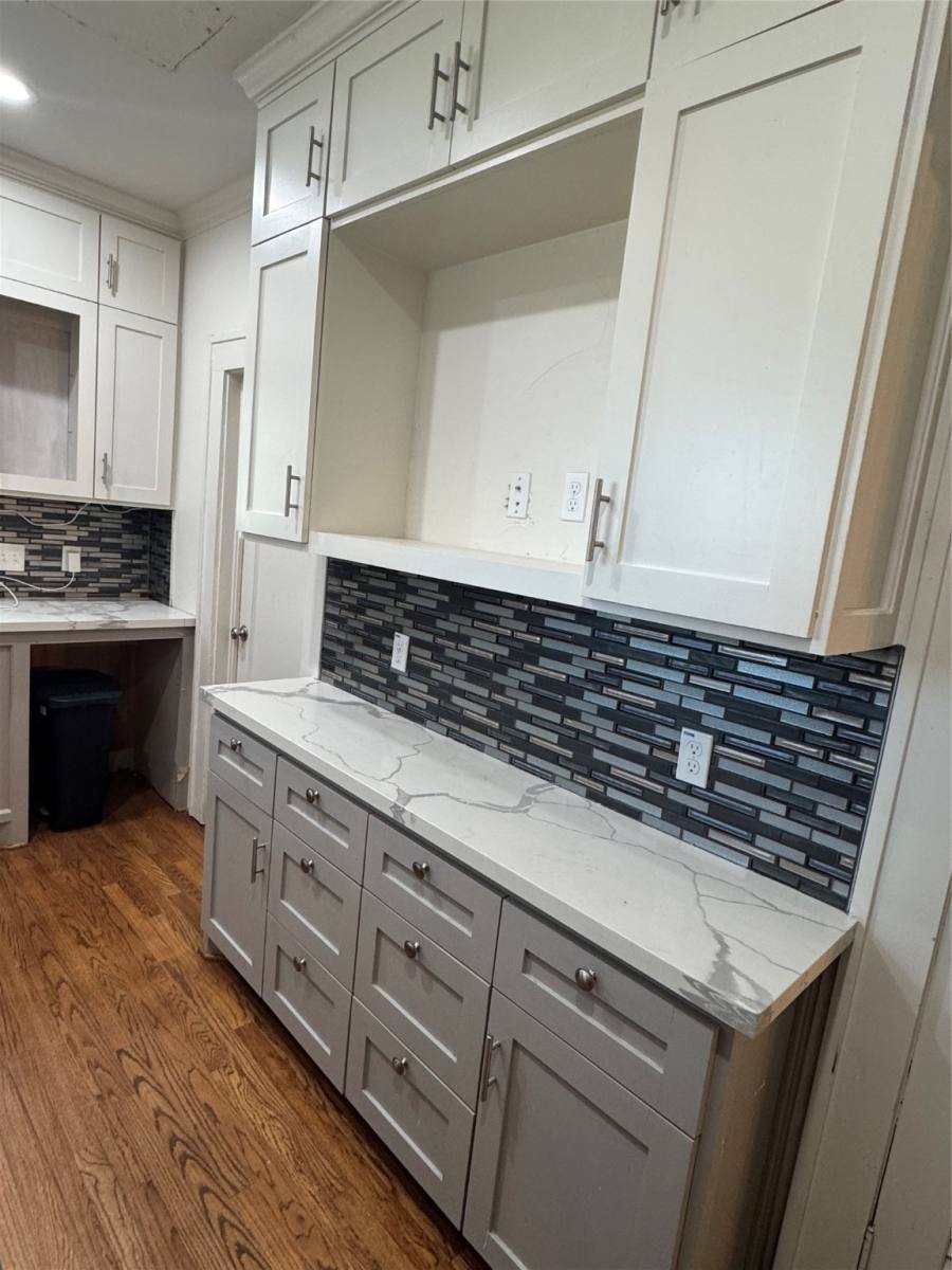 Apartment for rent at 2307 Arbor St #1, Houston, TX 77004