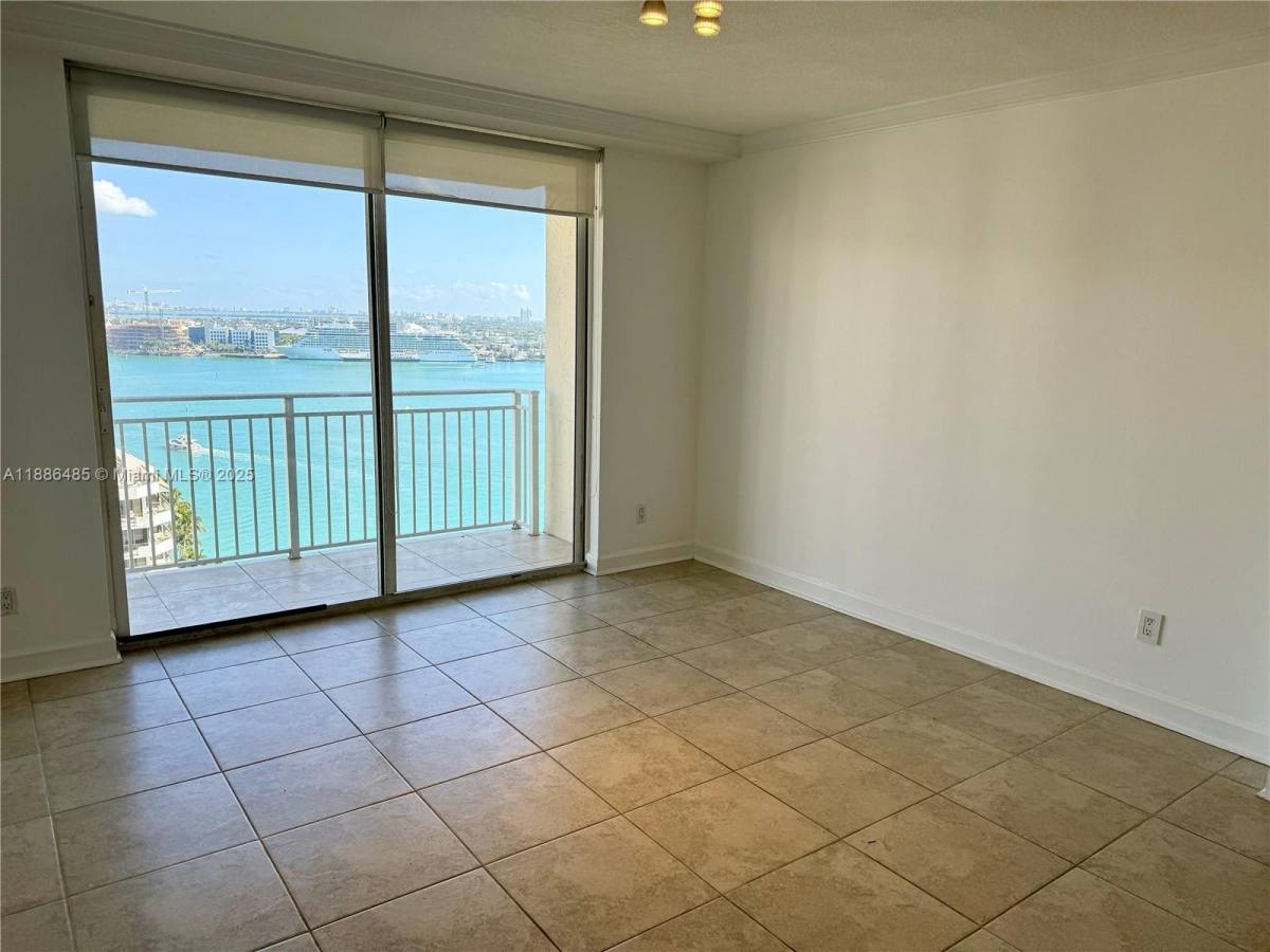 Apartment for rent at 770 Claughton Island Dr #2113, Miami, FL 33131