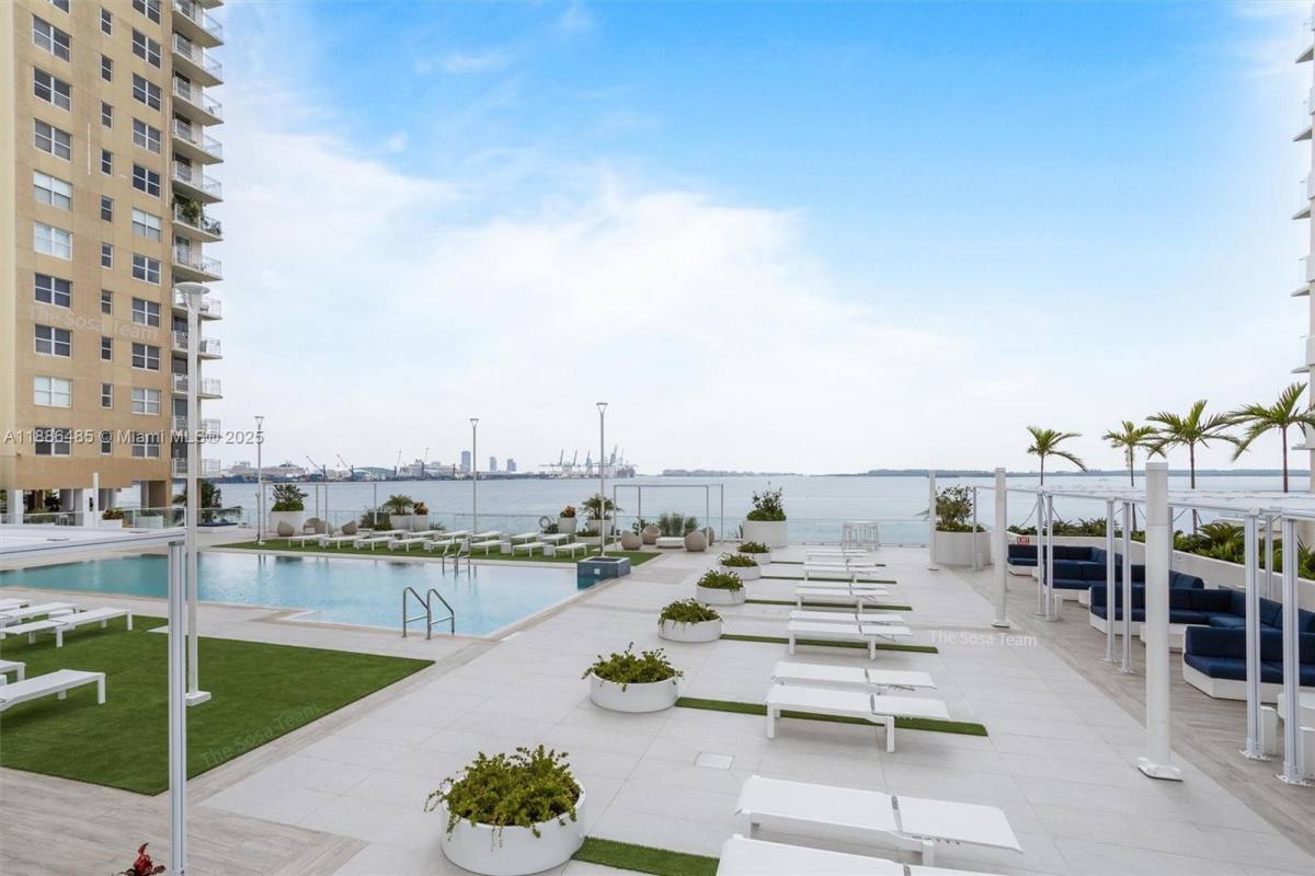 Apartment for rent at 770 Claughton Island Dr #2113, Miami, FL 33131