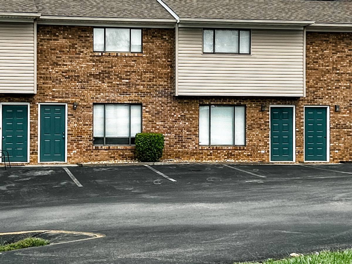 Townhouse for rent at 734 Ordnance Dr, Church Hill, TN 37642