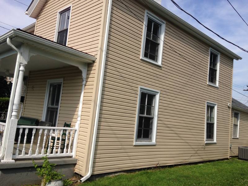 House for rent at 301 10 1 2 St NW, Charlottesville, VA 22903