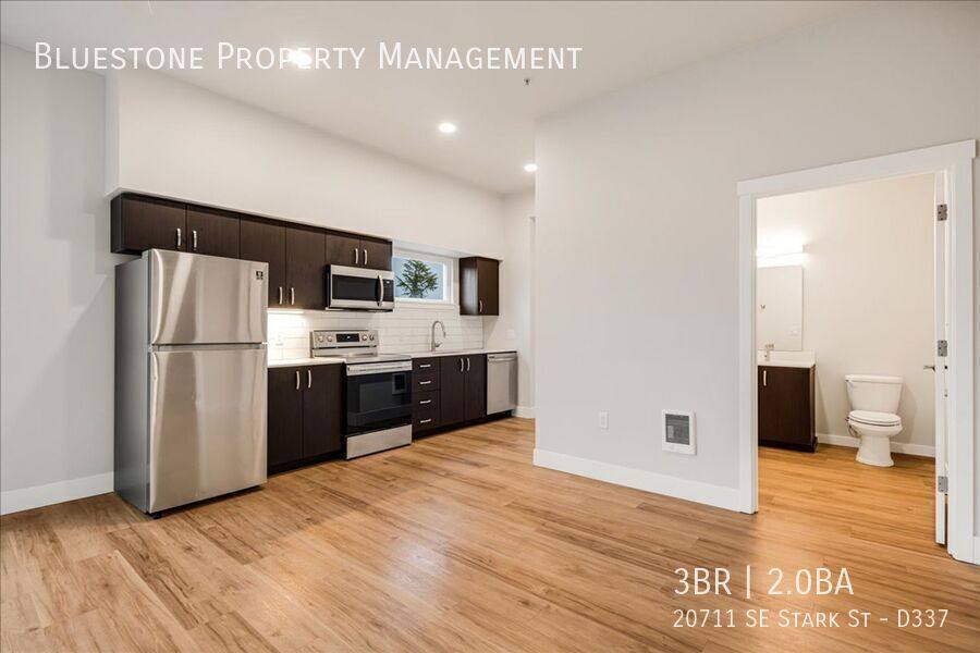 Apartment for rent at 20711 SE Stark St #D337, Gresham, OR 97030