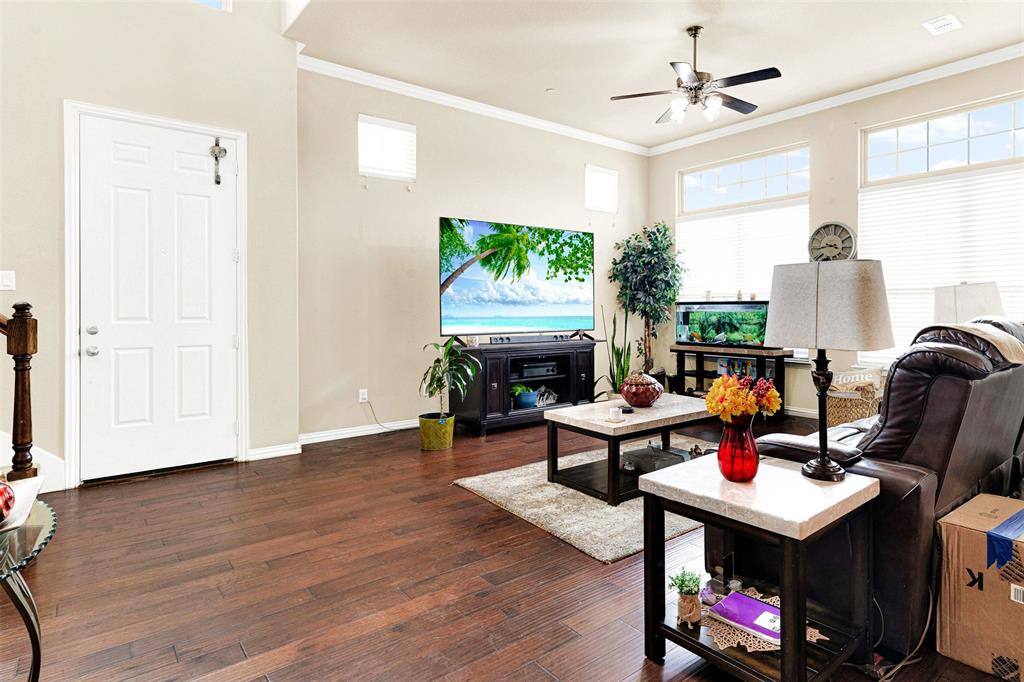 Townhouse for rent at 6614 Eagle Nest Dr, Garland, TX 75044