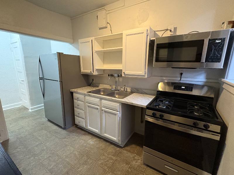 Apartment for rent at 1611 Hampton Blvd #B4, Norfolk, VA 23517