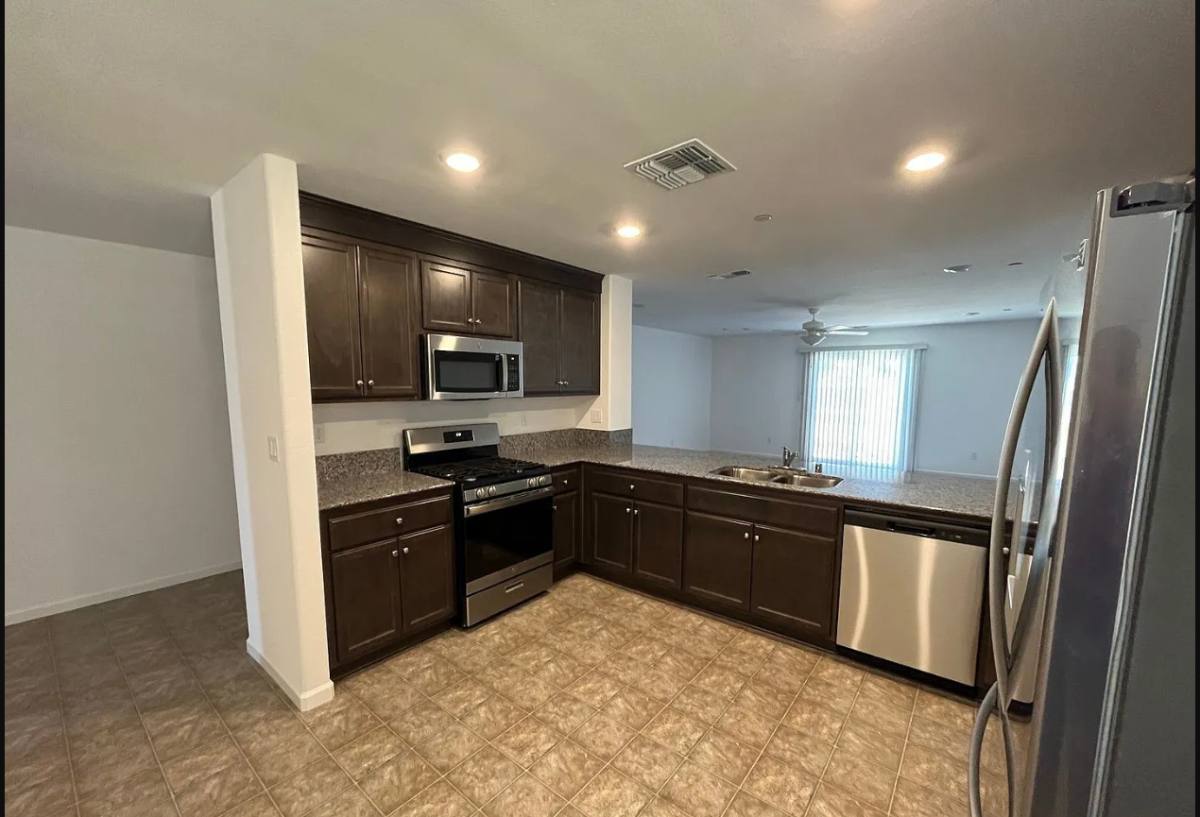 House for rent at 665 Marcus St, Merced, CA 95341