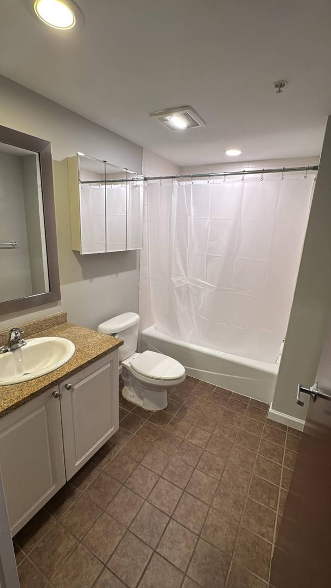 Apartment for rent at 56 Imlay St #3B, Hartford, CT 06105