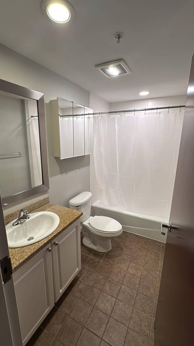 Apartment for rent at 56 Imlay St #3B, Hartford, CT 06105