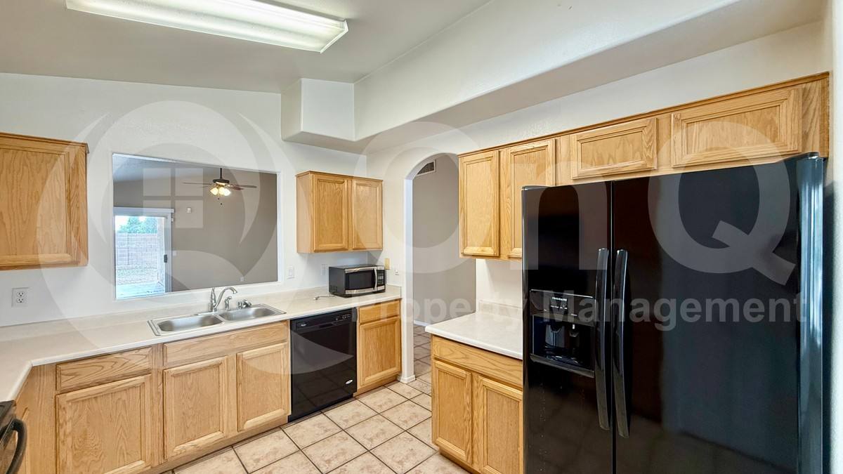 House for rent at 2239 E Morrow Dr, Phoenix, AZ 85024